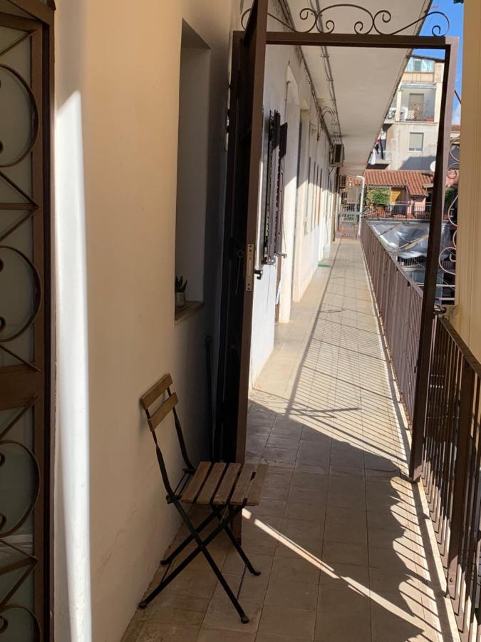 Mita Apartments Катания Экстерьер фото